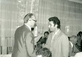 Horst Binder mit Handwerker