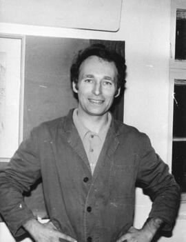 Klaus B. Krüger im Arbeitskittel